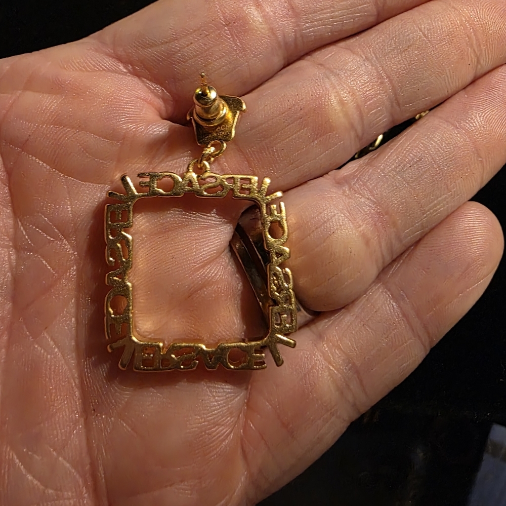 PoshFamily! ReceivedOffersFYI…NOFilters StunningEarrings! 1stOfferpleasepurchase - Picture 5 of 8